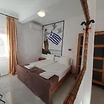 Iliada * Skiathos-stad
