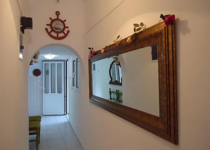 Iliada בית הארחה