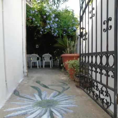 Iliada * Skiathos-Stadt