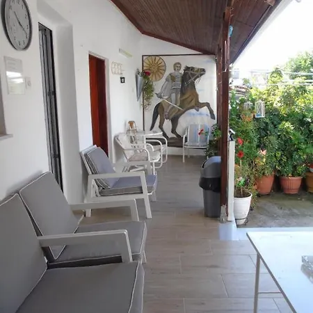 Iliada Skiathos-Stadt