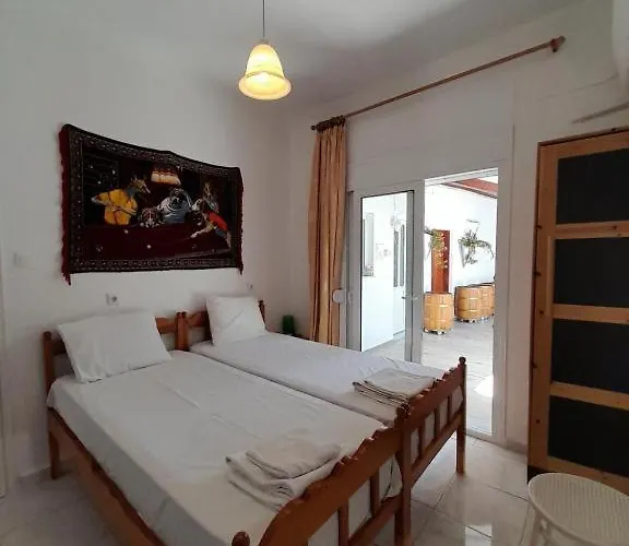 Iliada Guest house *