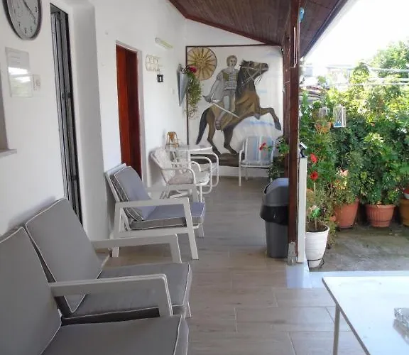 Iliada Skiathos Town