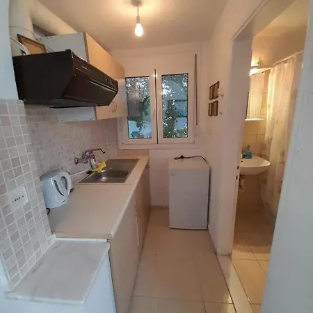 Iliada Guest house *