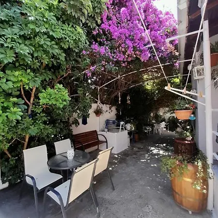 Iliada * Skiathos Chora